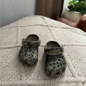 Camouflage Crocs
